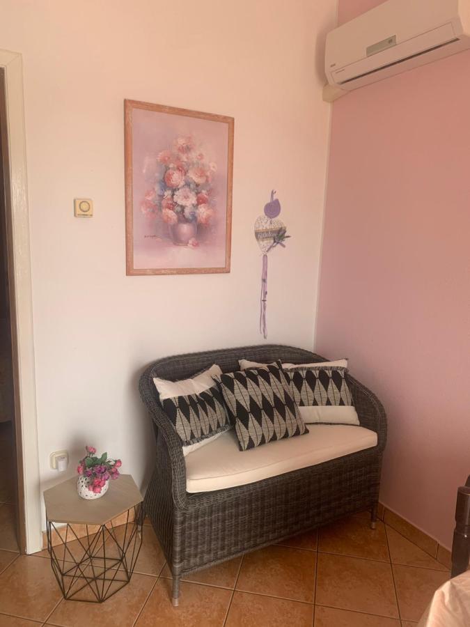 Apartments Petra Баньоле Екстериор снимка